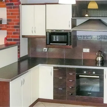 Beautiful Home In Gdansk With Wifi 別荘